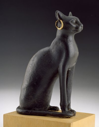 Statuetta di un gatto, sacro alla dea Bastet di Bubastis da Late Period Egyptian